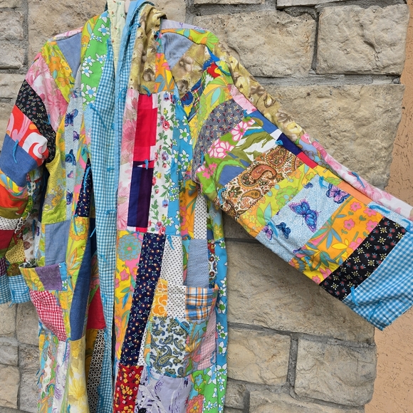 Upcycled Quilt Coat - Picture 4 of 10
